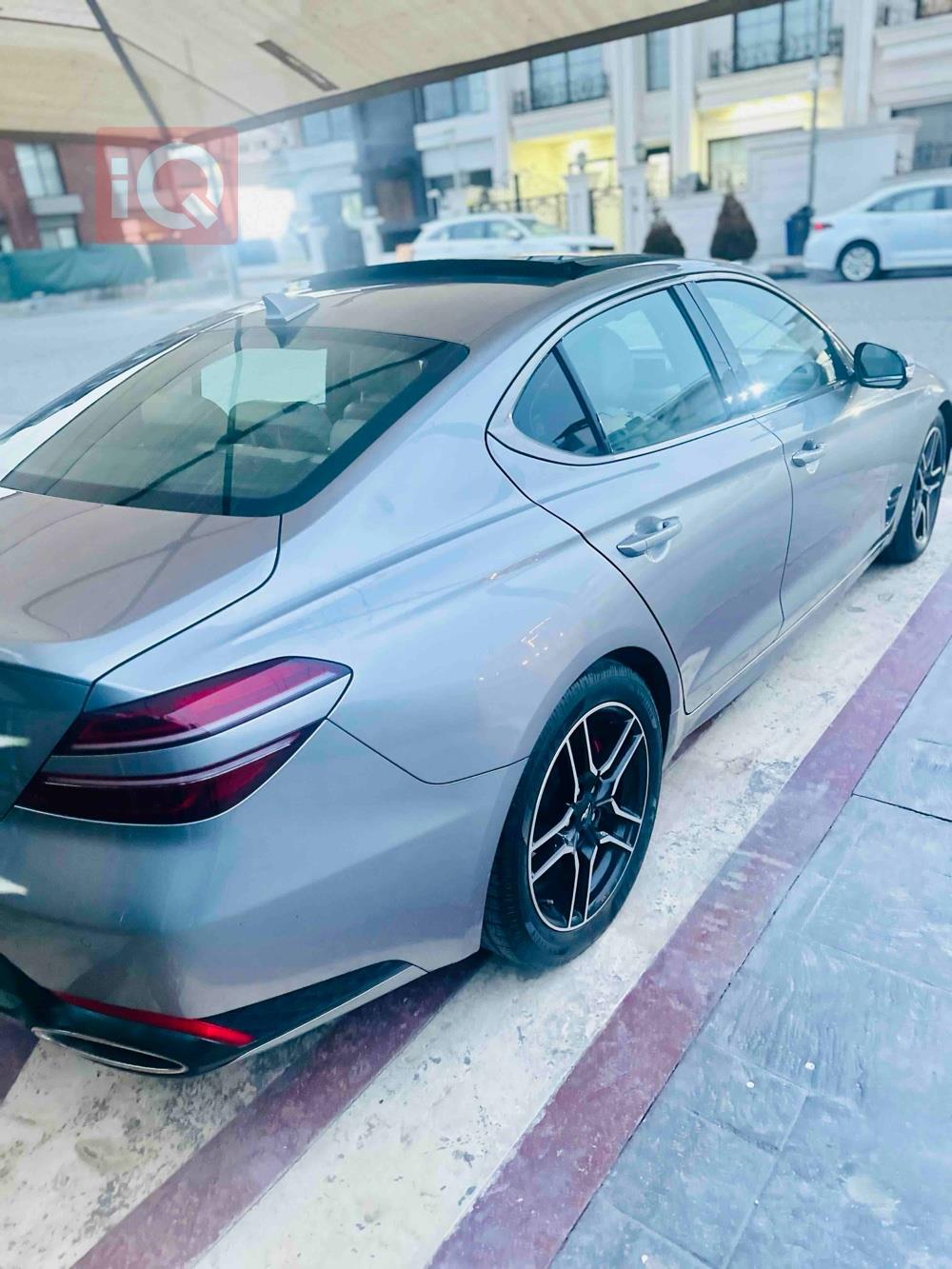 جنسس G70